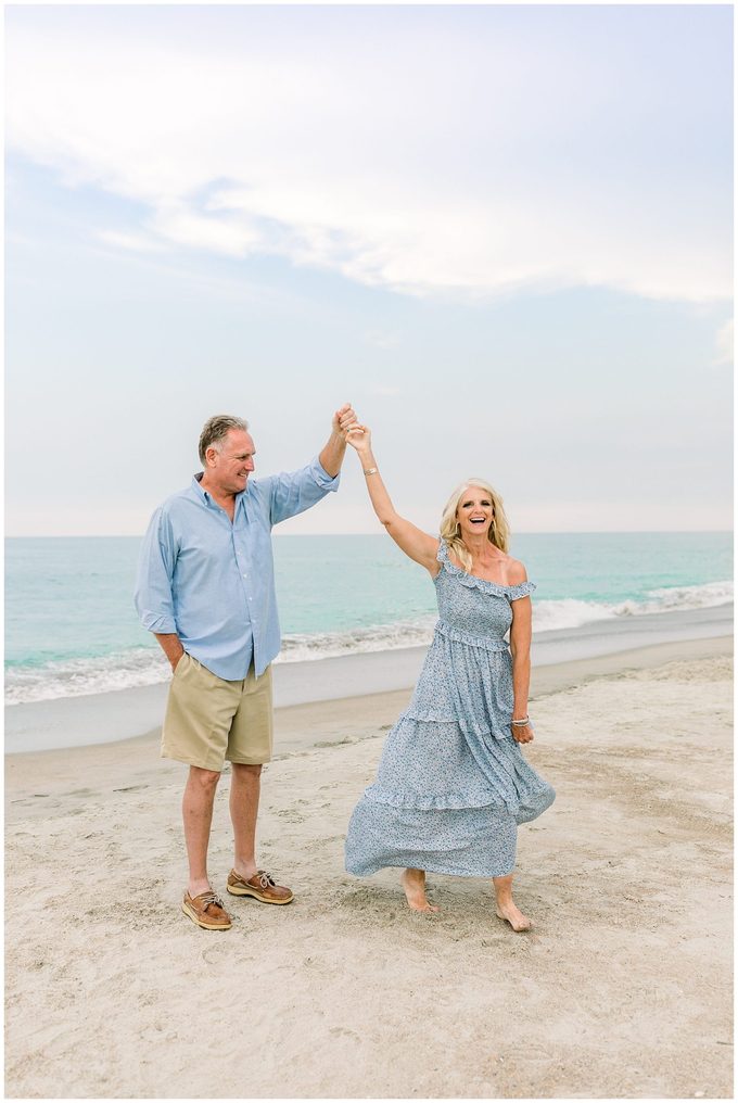 Emerald Isle Beach Engagement Session - Tiffany L Johnson Photographer_0021.jpg