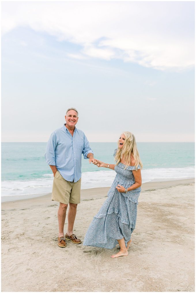 Emerald Isle Beach Engagement Session - Tiffany L Johnson Photographer_0023.jpg