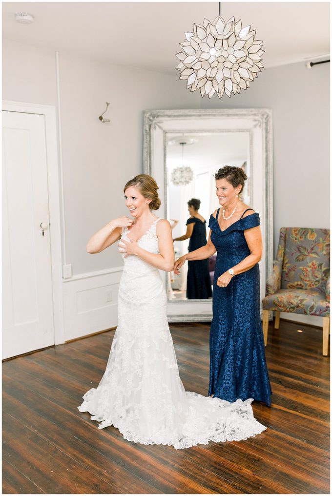 Leslie Alford Mims House Wedding Day - Mims House - Tiffany L Johnson Photography - Holly Springs Wedding_0024.jpg