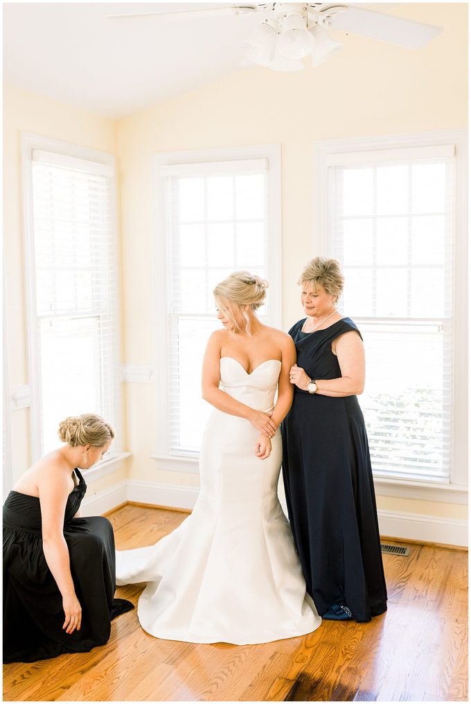 Ray Family Farms Wedding Day - Tiffany L Johnson Photography_0021.jpg