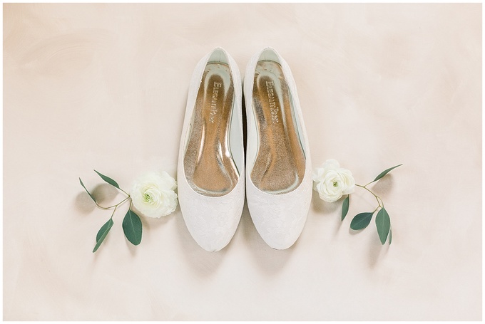 Waters Edge at Tart Farms Wedding Day - Tiffany L Johnson Phootgraphy_0016.jpg