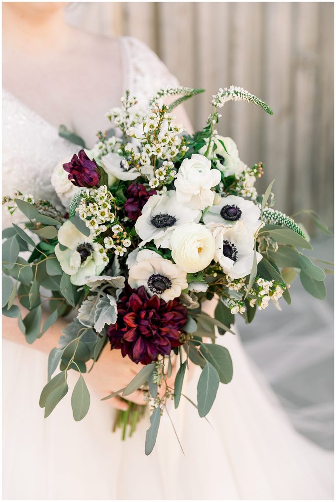 Waters Edge at Tart Farms Wedding Day - Tiffany L Johnson Phootgraphy_0056.jpg