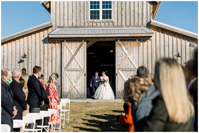 Waters Edge at Tart Farms Wedding Day - Tiffany L Johnson Phootgraphy_0086.jpg