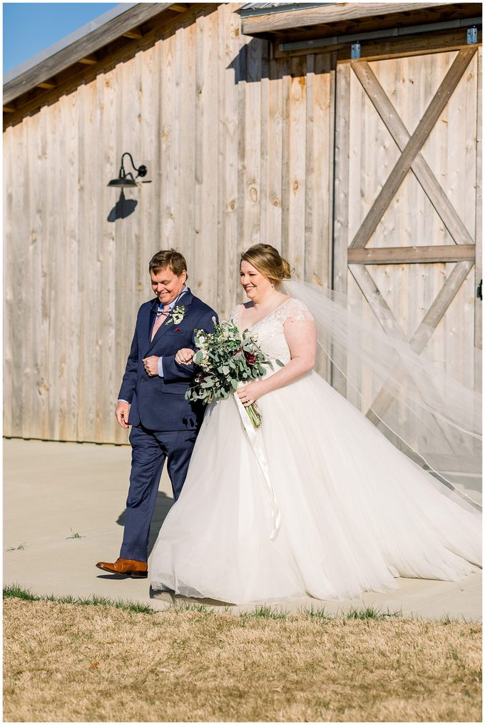 Waters Edge at Tart Farms Wedding Day - Tiffany L Johnson Phootgraphy_0088.jpg