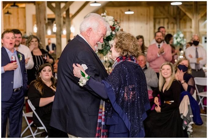 Waters Edge at Tart Farms Wedding Day - Tiffany L Johnson Phootgraphy_0173.jpg