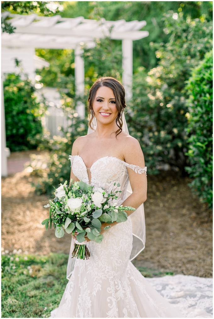 MayLew Farm Bridal Session - Tiffany L Johnson Photography_0028.jpg