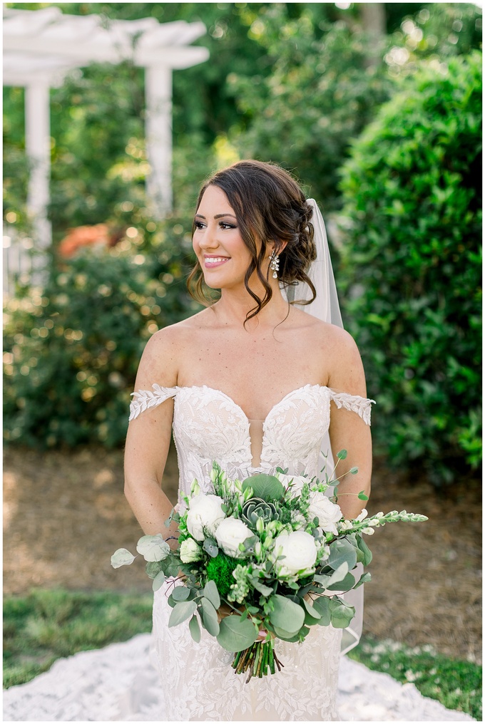 MayLew Farm Bridal Session - Tiffany L Johnson Photography_0034.jpg