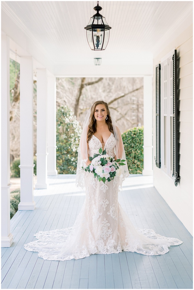 Walnut Hill Bridal Session - Tiffany L Johnson Photography_0013.jpg