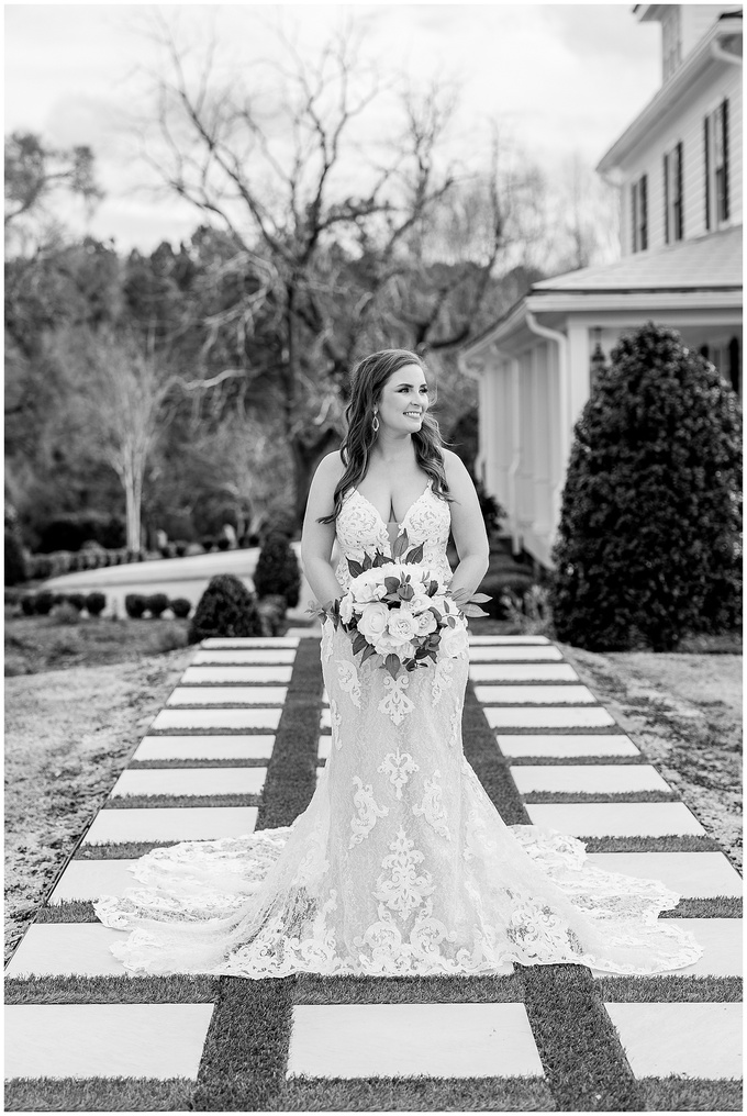 Walnut Hill Bridal Session - Tiffany L Johnson Photography_0039.jpg