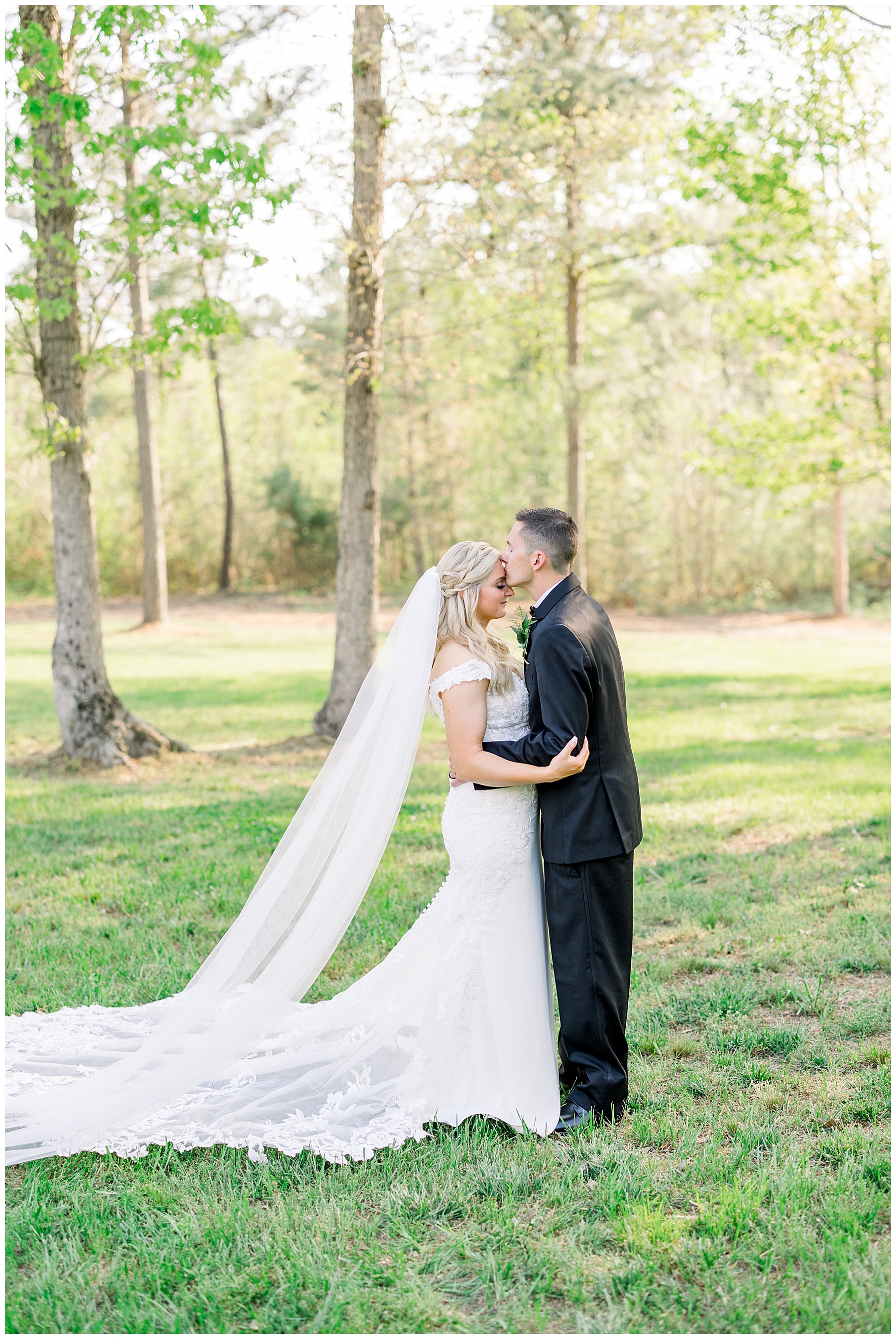 Amber & Douglas = Ray Family Farm Wedding Day! » Tiffany L. Johnson