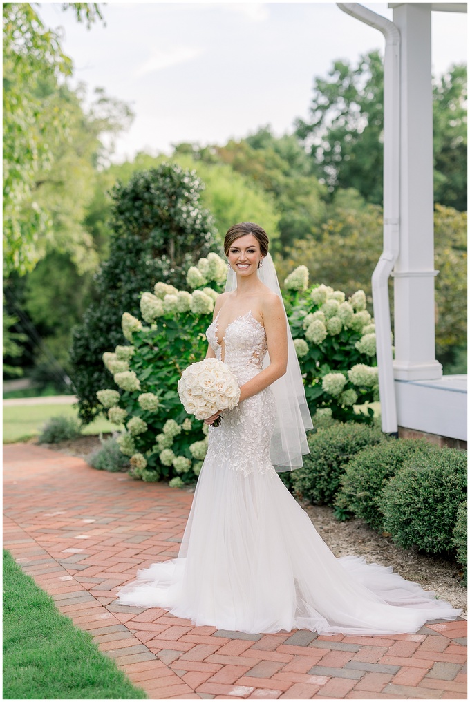 Walnut Hill Bridal Session - Tiffany L Johnson Photography_0025.jpg