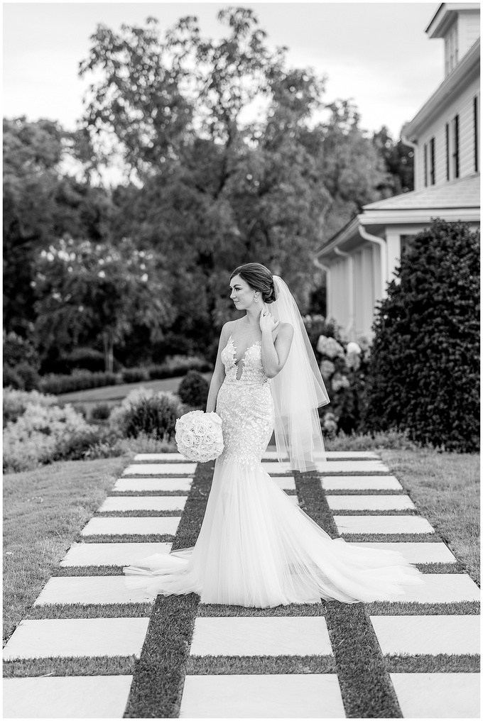 Walnut Hill Bridal Session - Tiffany L Johnson Photography_0041.jpg