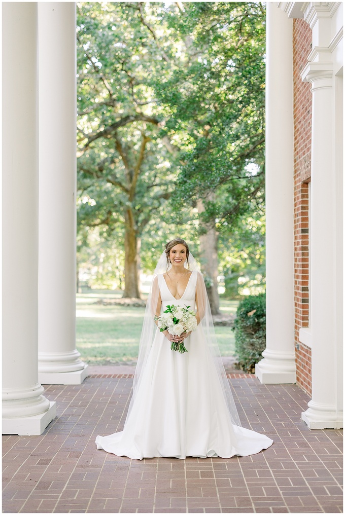 Meredith College Bridal Session - Tiffany L Johnson Photography_0003.jpg