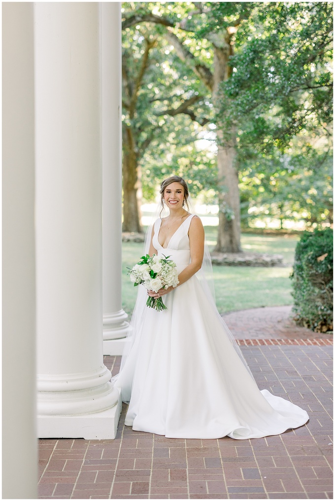 Meredith College Bridal Session - Tiffany L Johnson Photography_0007.jpg