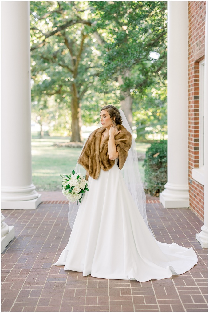 Meredith College Bridal Session - Tiffany L Johnson Photography_0011.jpg