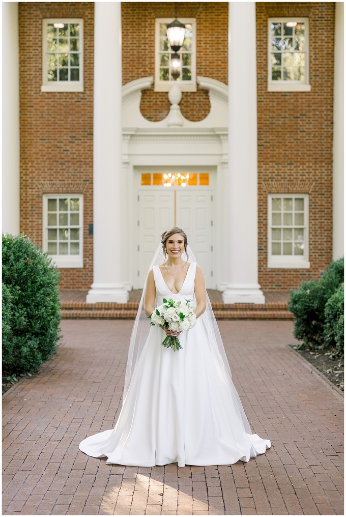 Meredith College Bridal Session - Tiffany L Johnson Photography_0019.jpg