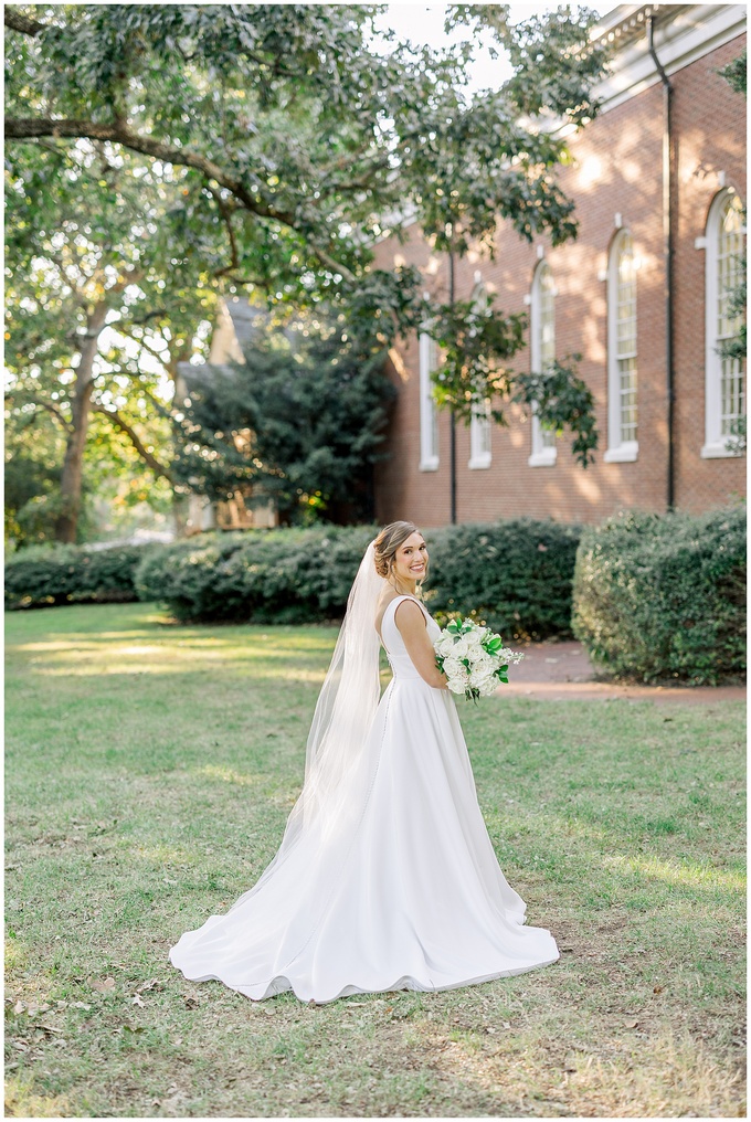 Meredith College Bridal Session - Tiffany L Johnson Photography_0027.jpg