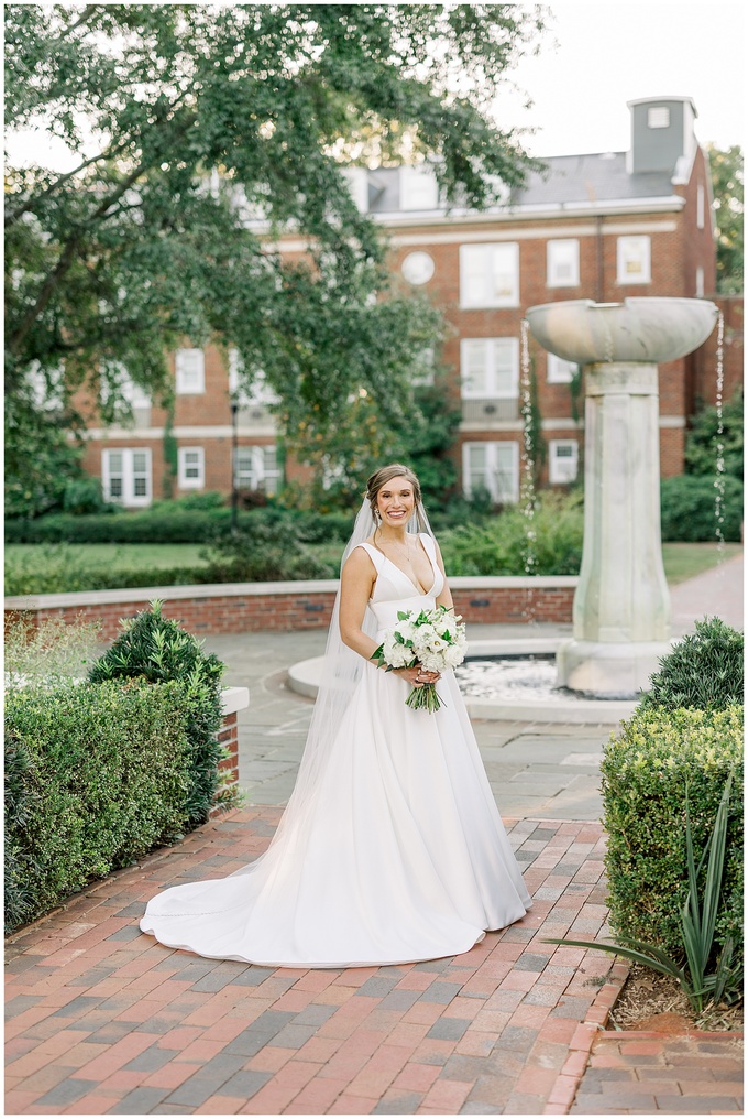 Meredith College Bridal Session - Tiffany L Johnson Photography_0039.jpg