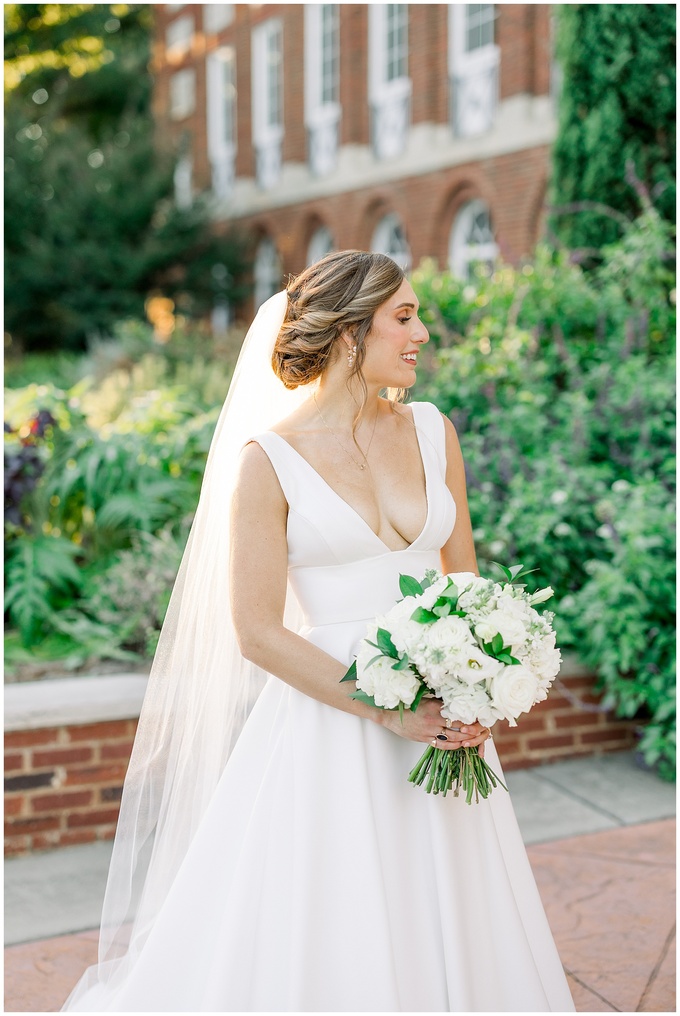 Meredith College Bridal Session - Tiffany L Johnson Photography_0050.jpg