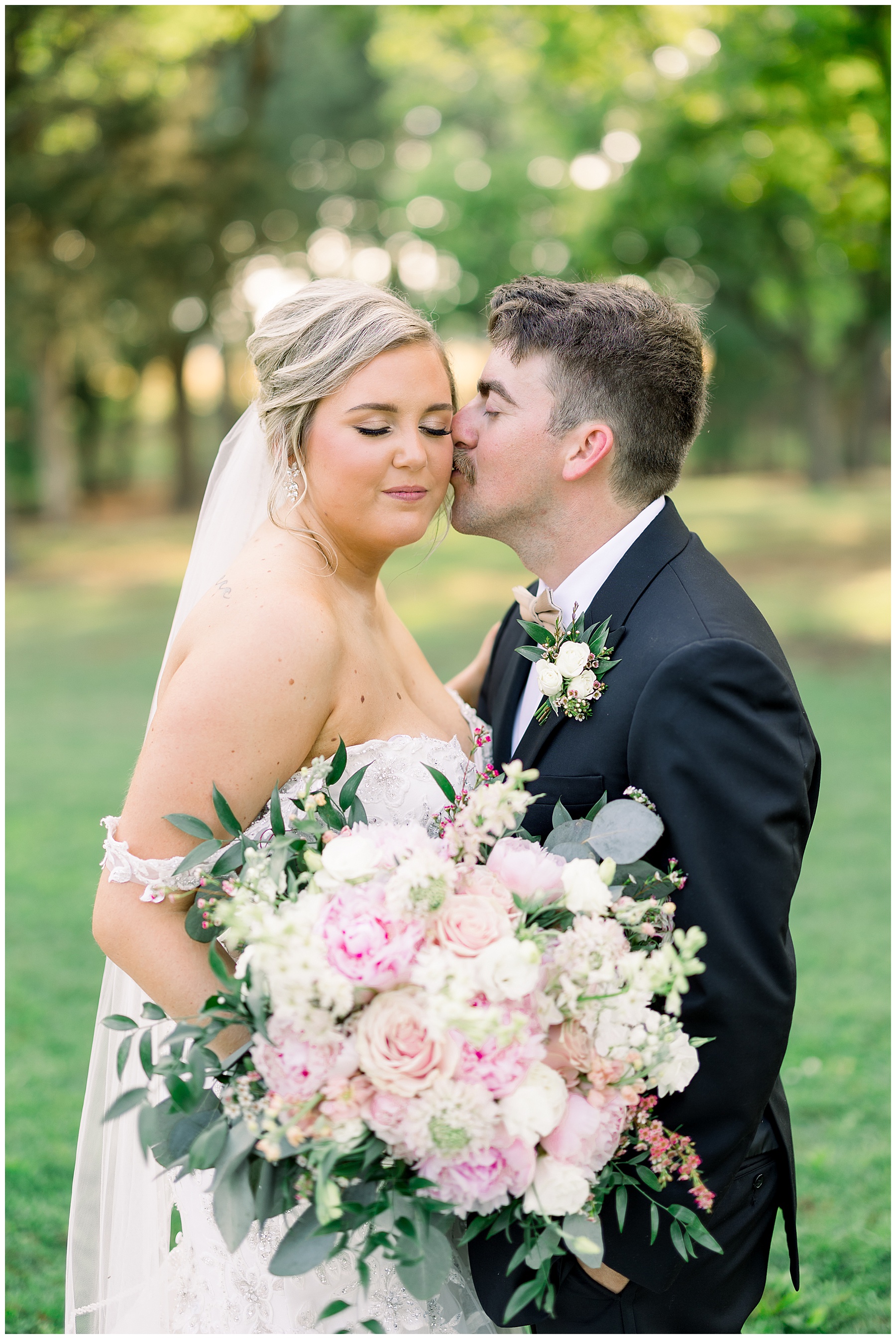 May Lew Farm Wedding Day - Tiffany L Johnson Photography_0153