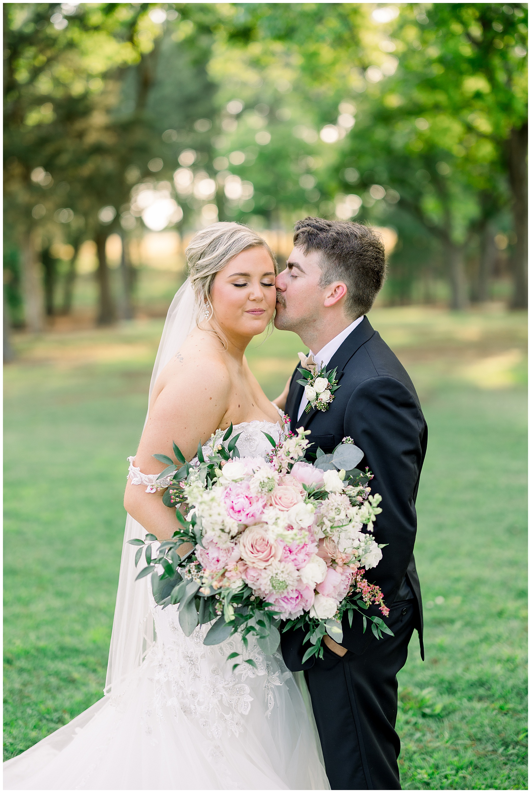 May Lew Farm Wedding Day - Tiffany L Johnson Photography_0155