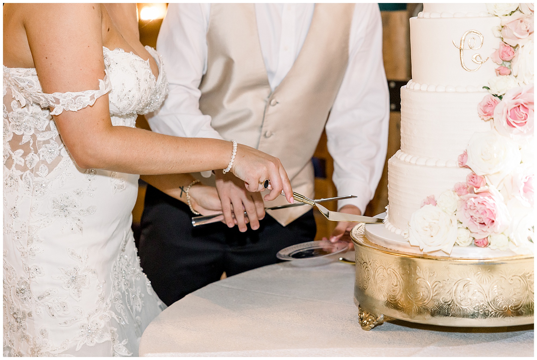 May Lew Farm Wedding Day - Tiffany L Johnson Photography_0194